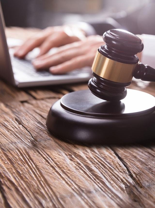 Sus abogados en el barrio del Calvario